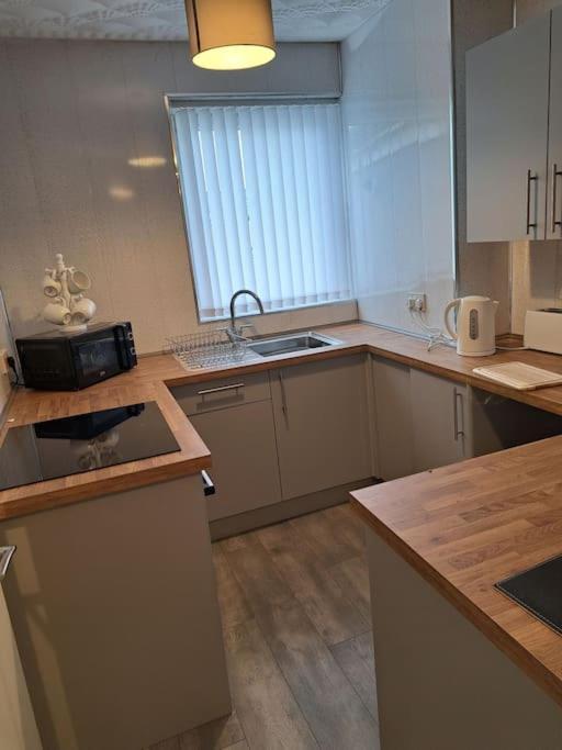 1 Bed Apart Dowlais エクステリア 写真