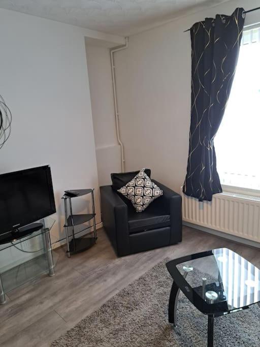 1 Bed Apart Dowlais エクステリア 写真