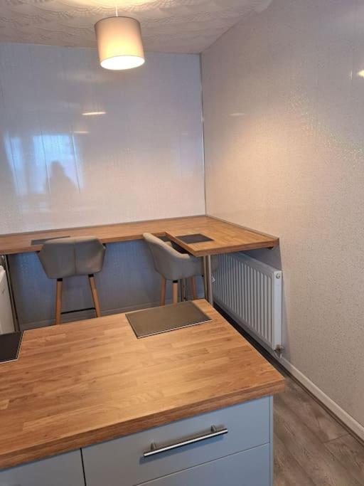 1 Bed Apart Dowlais エクステリア 写真